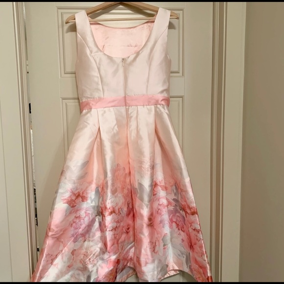 NWT - Chi Chi London Pink Floral Occasion Dress π - Picture 5 of 8